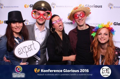 12970897_1035975253135994_8225637748705647510_o | Fotokoutek - Konference Glorious 2016
